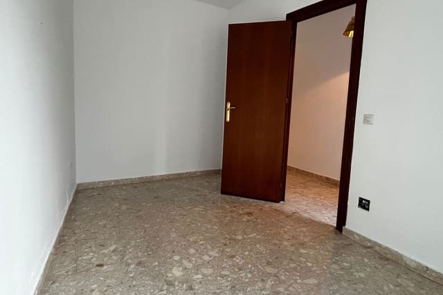 4 bedroom Apartment for sale in Zona Puerto Deportivo, Fuengirola - € 350,000 (Ref: 9337171)