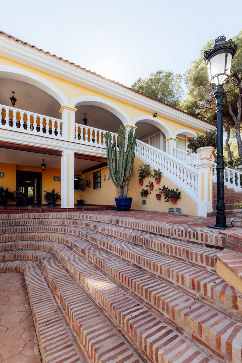 5 quarto Moradia para venda em Alhaurin de la Torre com piscina - 725 000 € (Ref: 9340104)