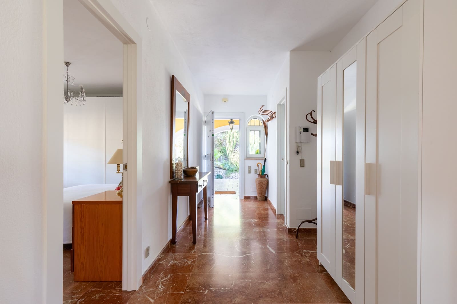 5 quarto Moradia para venda em Alhaurin de la Torre com piscina - 725 000 € (Ref: 9340104)