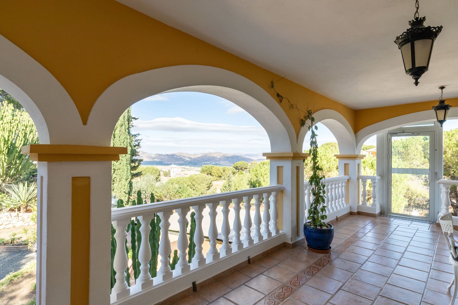 5 quarto Moradia para venda em Alhaurin de la Torre com piscina - 725 000 € (Ref: 9340104)