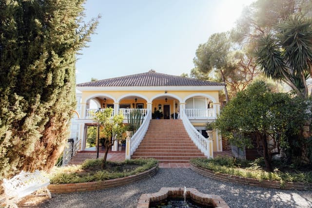 5 camera da letto Villa in vendita in Alhaurín de la Torre con piscina - 725.000 € (Rif: 9340104)