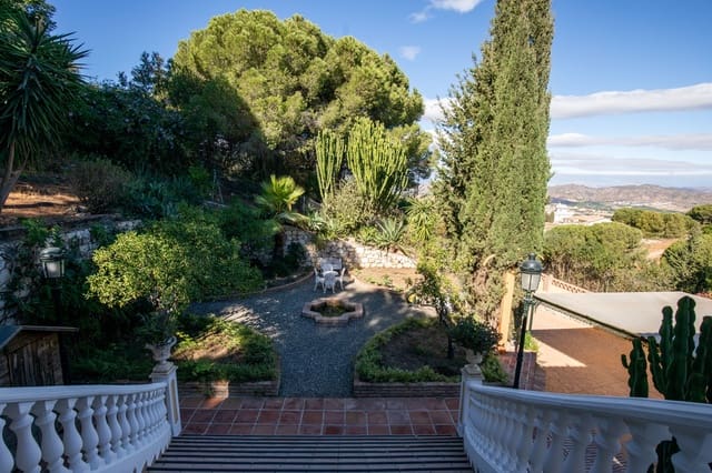 5 camera da letto Villa in vendita in Alhaurín de la Torre con piscina - 725.000 € (Rif: 9340104)