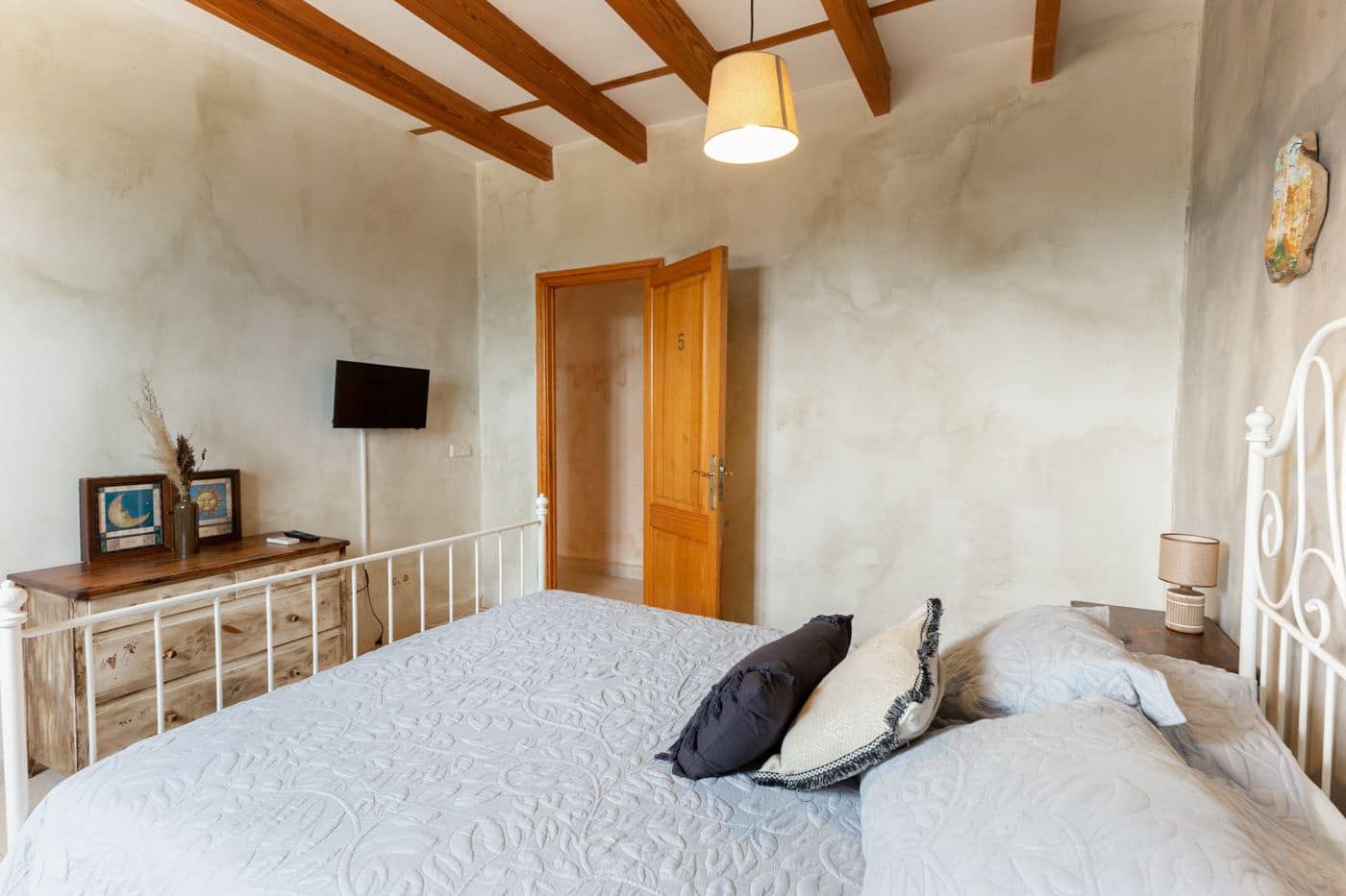 8 makuuhuone Omakotitalo vuokrattavana paikassa Sencelles mukana uima-altaan - 4 800 € (Ref: 9340452)