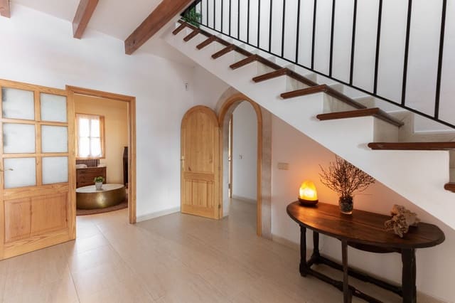 8 sypialnia Dom do wynajęcia w Sencelles z basenem - 4 800 € (Ref: 9340452)