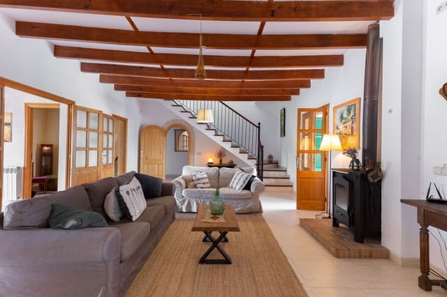 8 sypialnia Dom do wynajęcia w Sencelles z basenem - 4 800 € (Ref: 9340452)