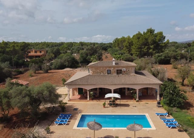 8 sypialnia Dom do wynajęcia w Sencelles z basenem - 4 800 € (Ref: 9340452)