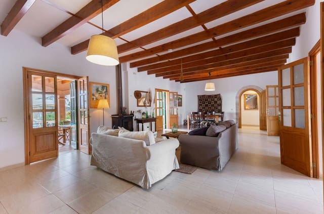 8 sypialnia Dom do wynajęcia w Sencelles z basenem - 4 800 € (Ref: 9340452)