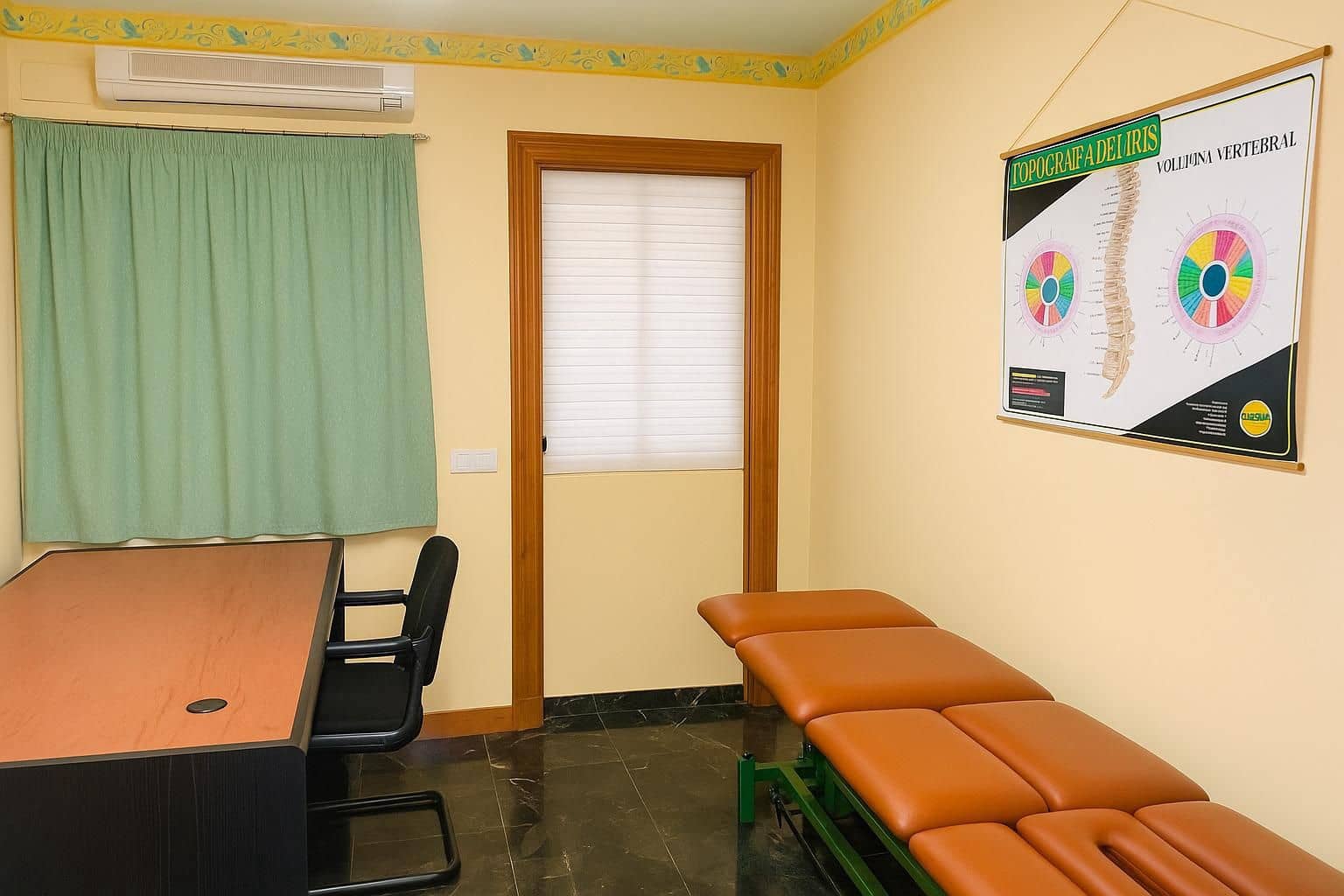 Kommersiell til salgs i Marbella - € 375 000 (Ref: 9341641)