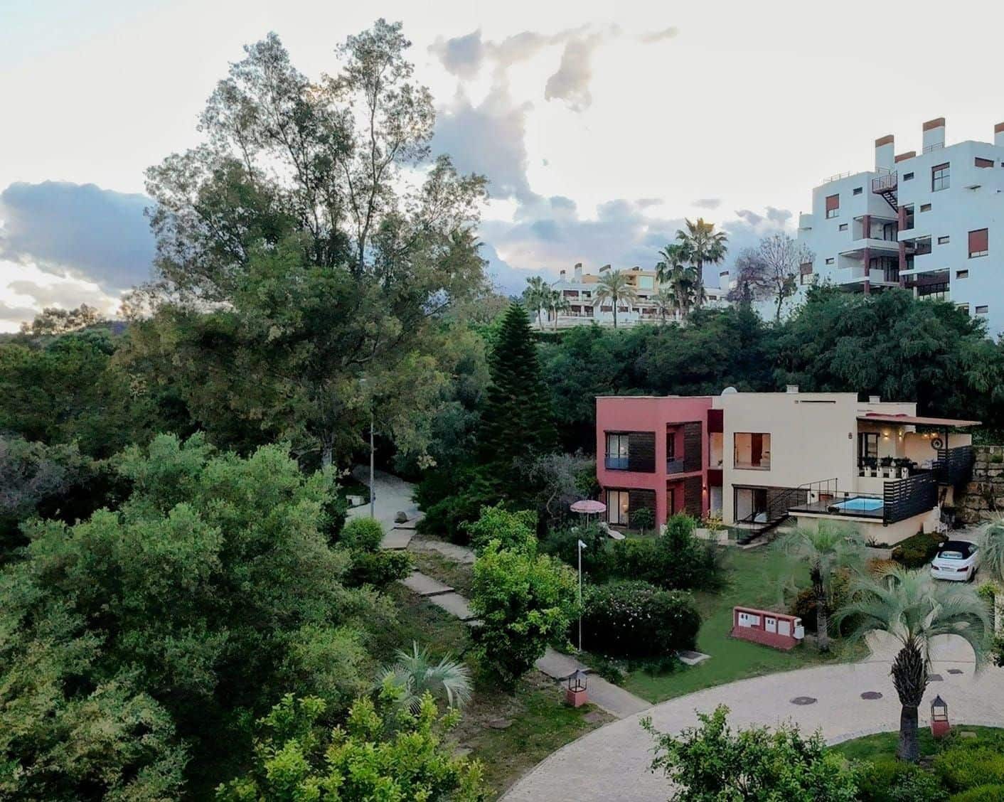 Villa till salu i Benahavis - 679 000 € (Ref: 9341642)