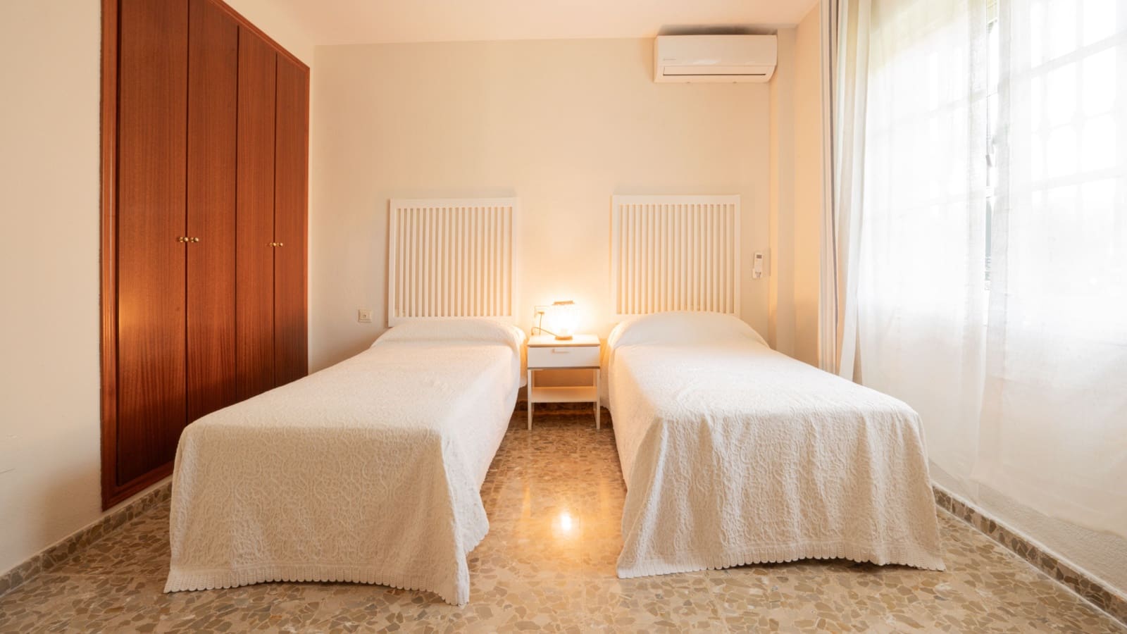 Chalet de 6 habitaciones en Marbella en venta - 1.995.000 € (Ref: 9343615)