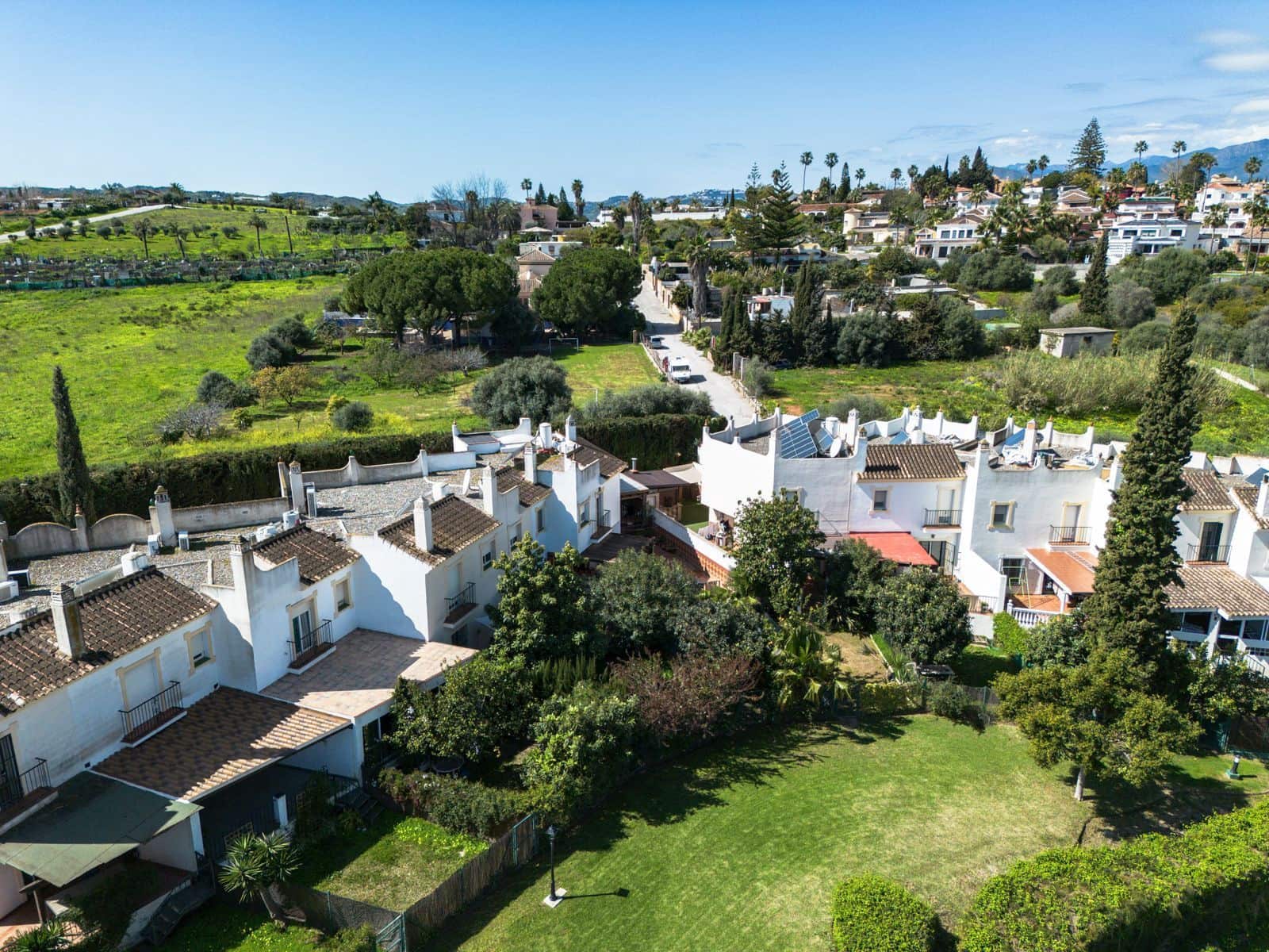 3 sovrum Hus till salu i Mijas Costa med pool - 440 000 € (Ref: 9344175)