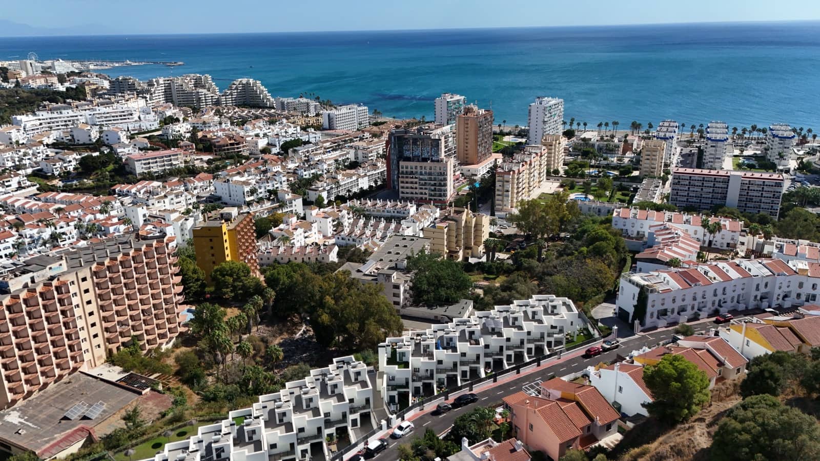 3 soveværelse Byhus til salg i Benalmadena med swimmingpool - € 650.000 (Ref: 9348581)