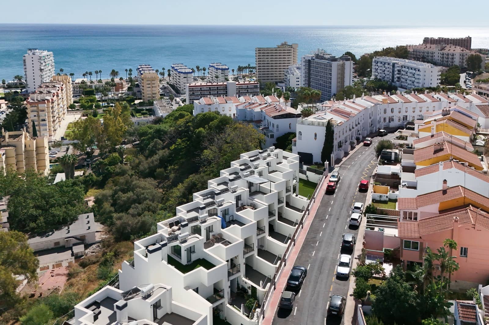 3 makuuhuone Omakotitalo myytävänä paikassa Benalmadena mukana uima-altaan - 650 000 € (Ref: 9348581)