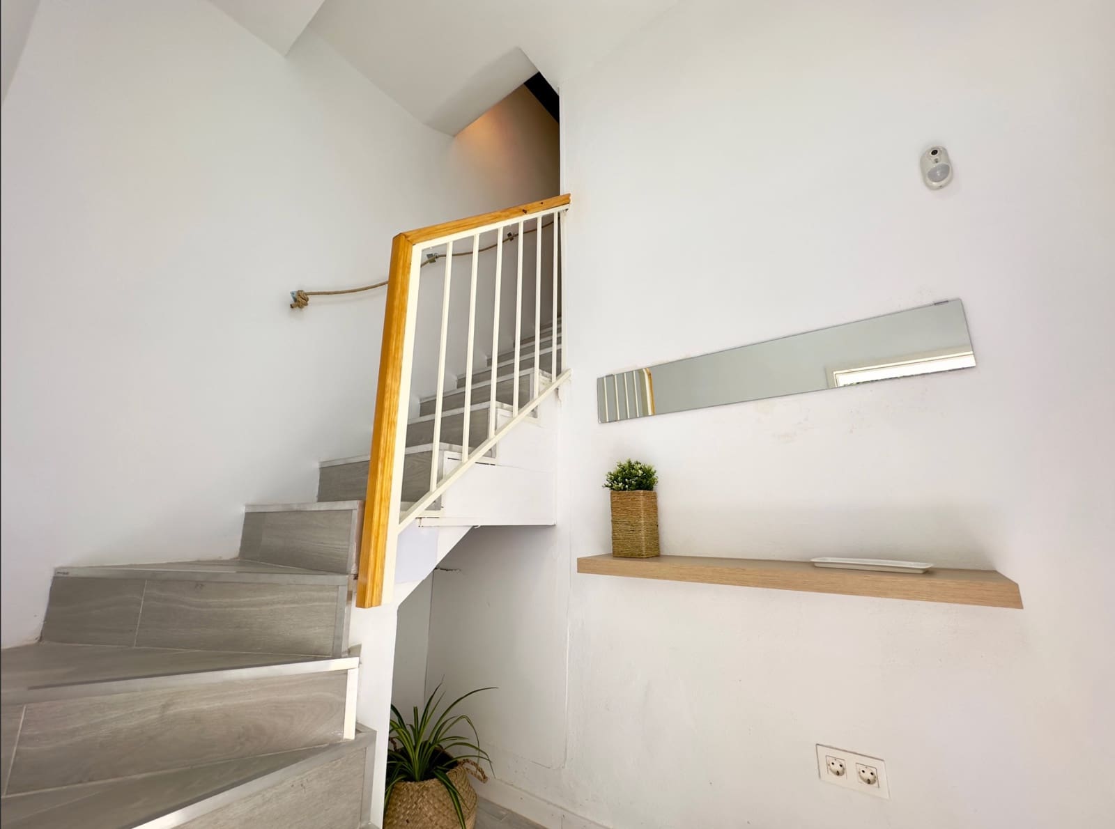 Apartament na sprzedaż w Miasto Malaga - 295 000 € (Ref: 9354528)