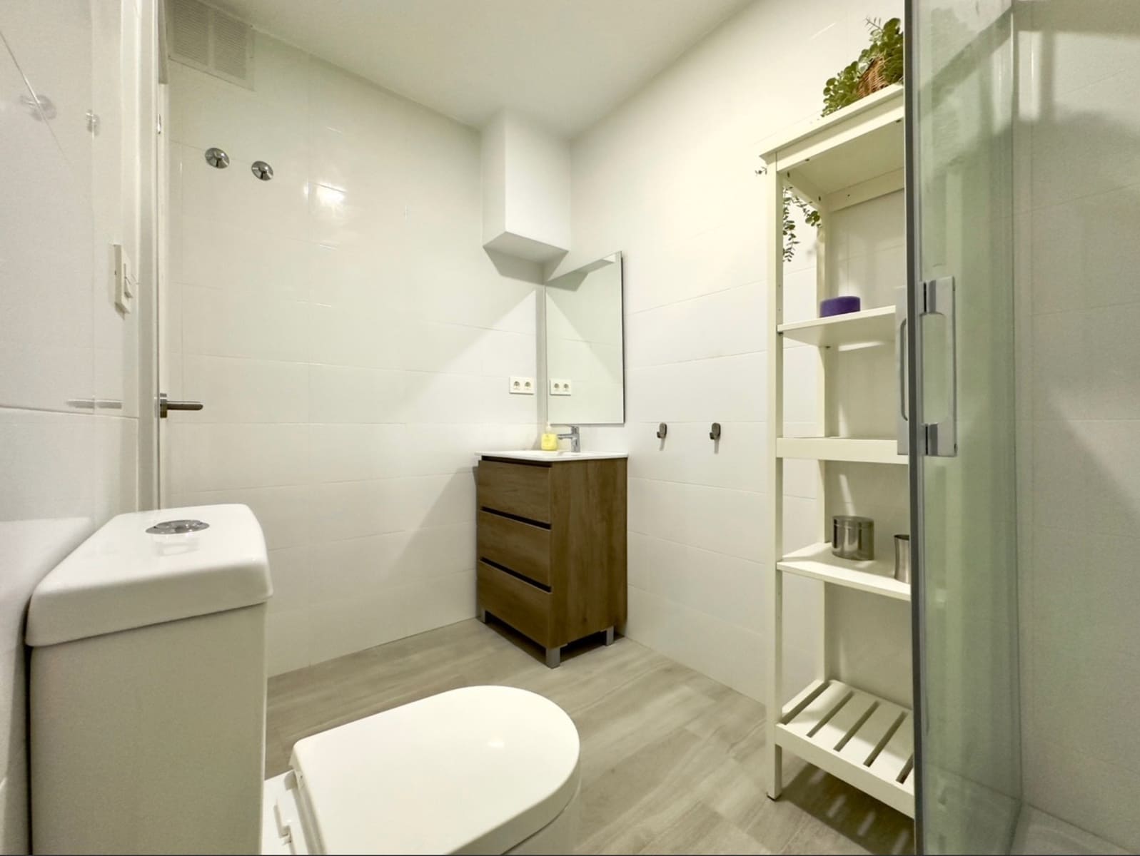 Apartament na sprzedaż w Miasto Malaga - 295 000 € (Ref: 9354528)