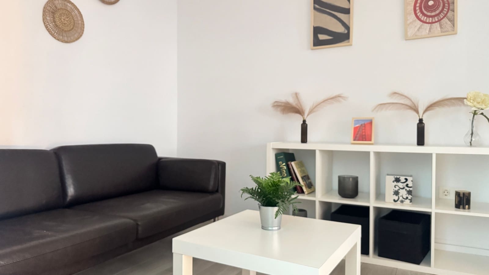 Apartament na sprzedaż w Miasto Malaga - 295 000 € (Ref: 9354528)