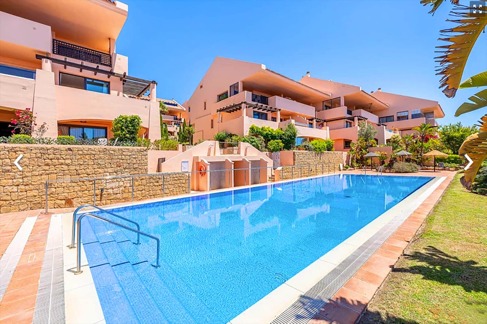 3 Zimmer Apartment zu verkaufen in Mijas Costa mit Pool - 495.000 € (Ref: 9355325)