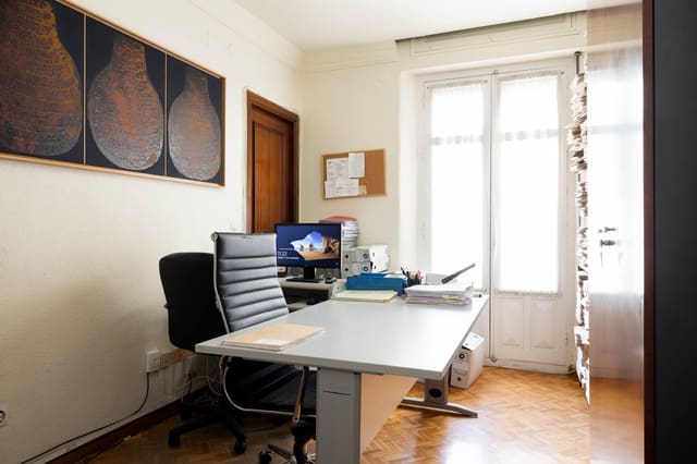 2 sypialnia Apartament na sprzedaż w Ensanche Centro, Miasto Málaga - 465 000 € (Ref: 9360681)