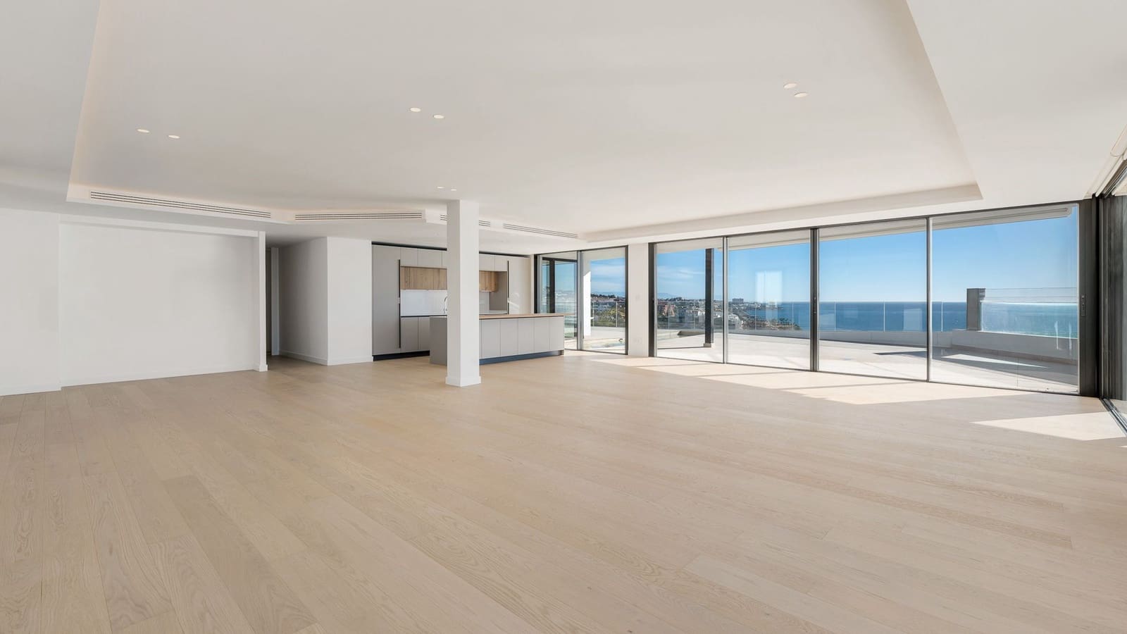 3 soveværelse Penthouse til salg i Fuengirola med swimmingpool - € 3.495.000 (Ref: 9360784)