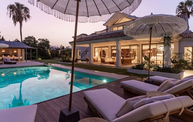 5 slaapkamer Huis te koop in Nueva Atalaya, Estepona met zwembad - € 3.495.000 (Ref: 9363325)