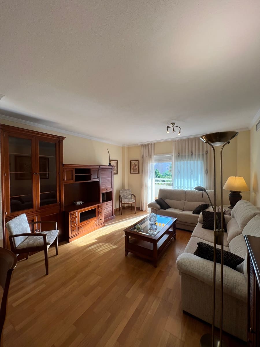 3 makuuhuone Huoneisto vuokrattavana paikassa Torremolinos - 1 800 € (Ref: 9363434)