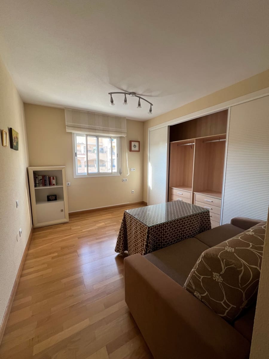 3 makuuhuone Huoneisto vuokrattavana paikassa Torremolinos - 1 800 € (Ref: 9363434)