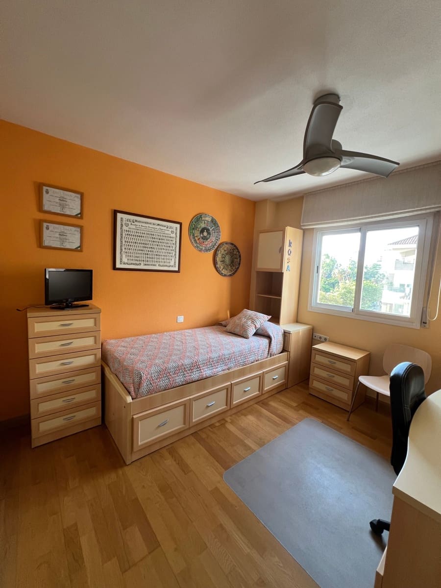 3 makuuhuone Huoneisto vuokrattavana paikassa Torremolinos - 1 800 € (Ref: 9363434)