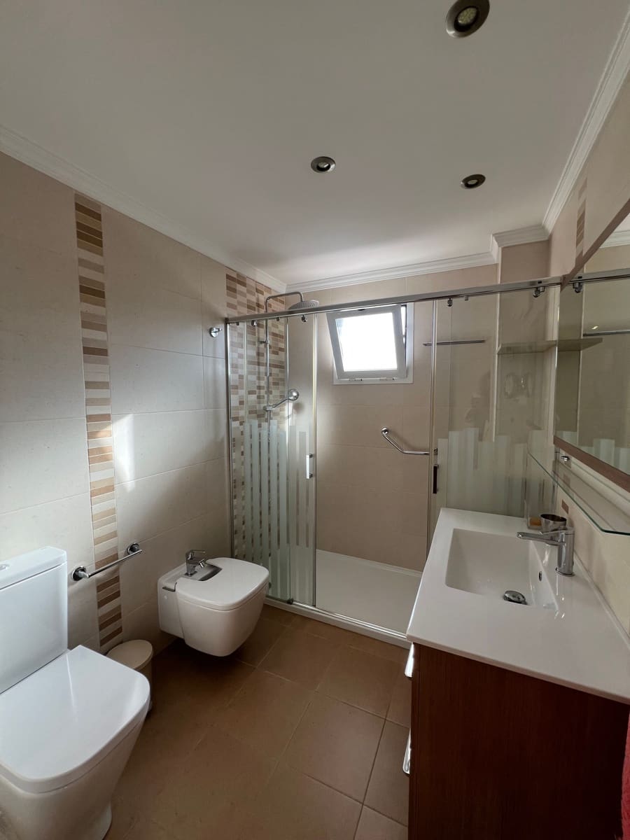 3 makuuhuone Huoneisto vuokrattavana paikassa Torremolinos - 1 800 € (Ref: 9363434)