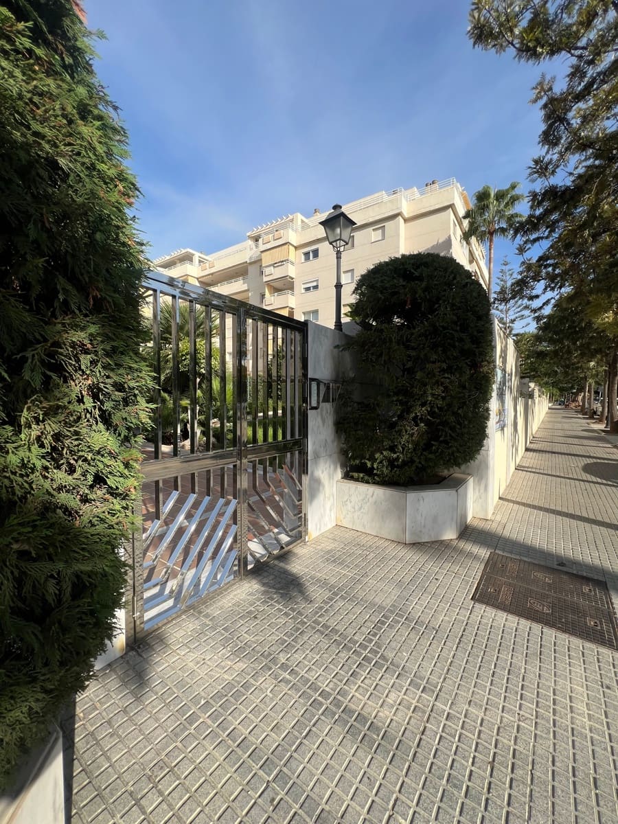 3 makuuhuone Huoneisto vuokrattavana paikassa Torremolinos - 1 800 € (Ref: 9363434)