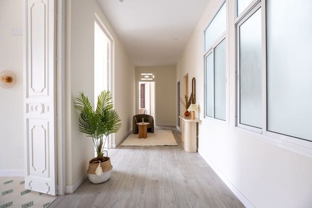 4 soveværelse Lejlighed til salg i Centro Historico, Málaga by - € 1.250.000 (Ref: 9367767)
