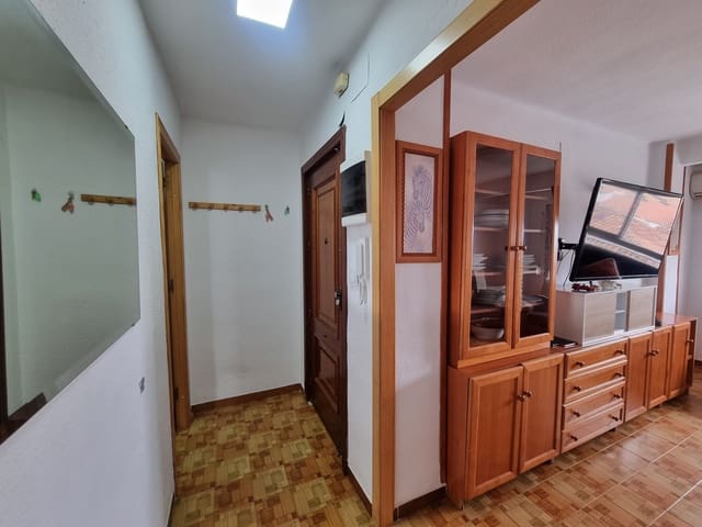 3 bedroom Flat for sale in Jaén city - € 79,000 (Ref: 9371394)