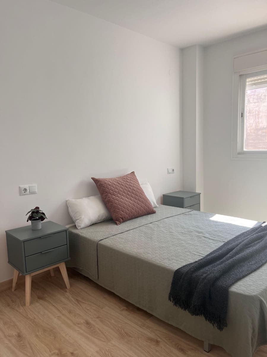 2 soveværelse Lejlighed til salg i Malaga by - € 350.000 (Ref: 9371396)