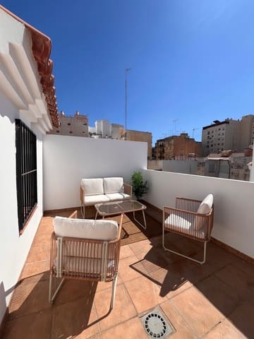 2 soveværelse Lejlighed til salg i Málaga by - € 350.000 (Ref: 9371396)