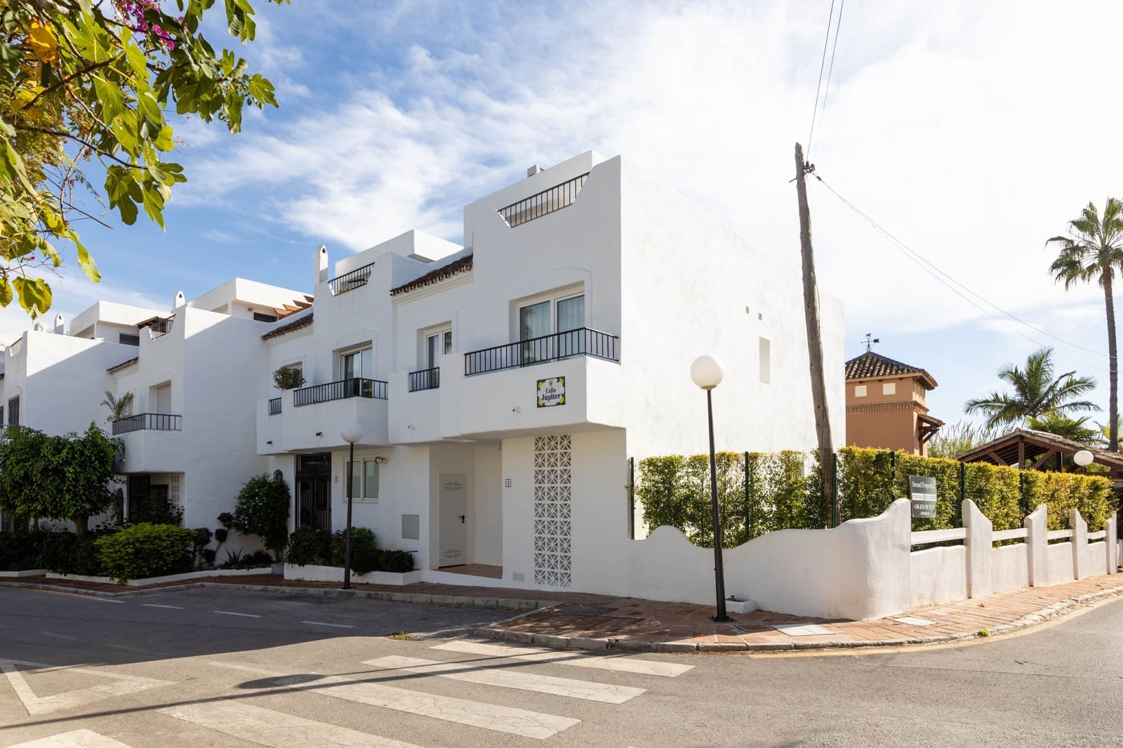 3 Zimmer Haus zu verkaufen in New Golden Mile mit Pool - 1.300.000 € (Ref: 9372273)