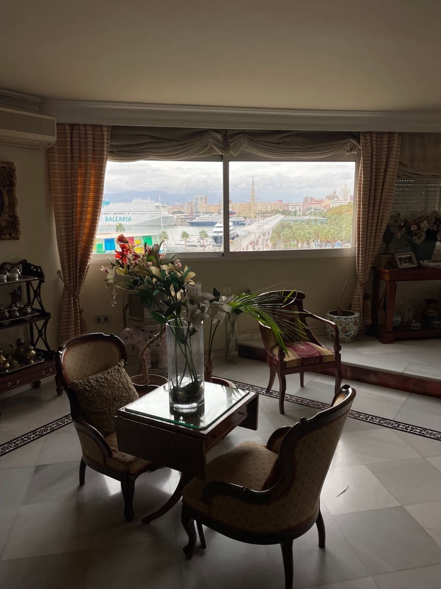 Apartamento de 3 habitaciones en Málaga ciudad en venta con piscina - 1.730.000 € (Ref: 9373967)