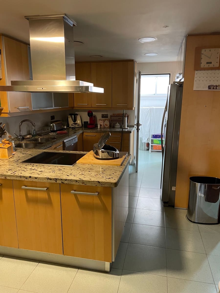 Apartamento de 3 habitaciones en Málaga ciudad en venta con piscina - 1.730.000 € (Ref: 9373967)