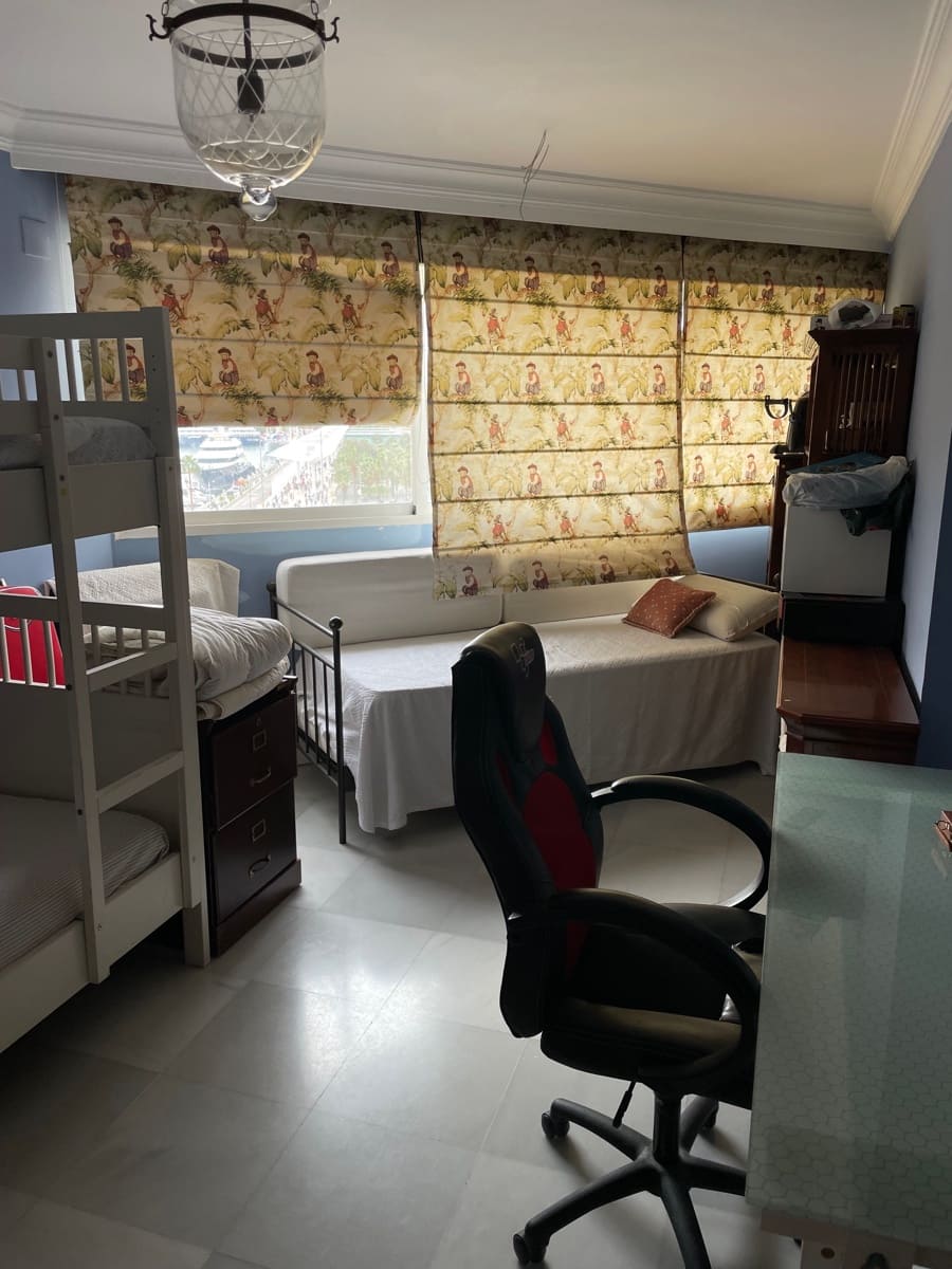 Apartamento de 3 habitaciones en Málaga ciudad en venta con piscina - 1.730.000 € (Ref: 9373967)