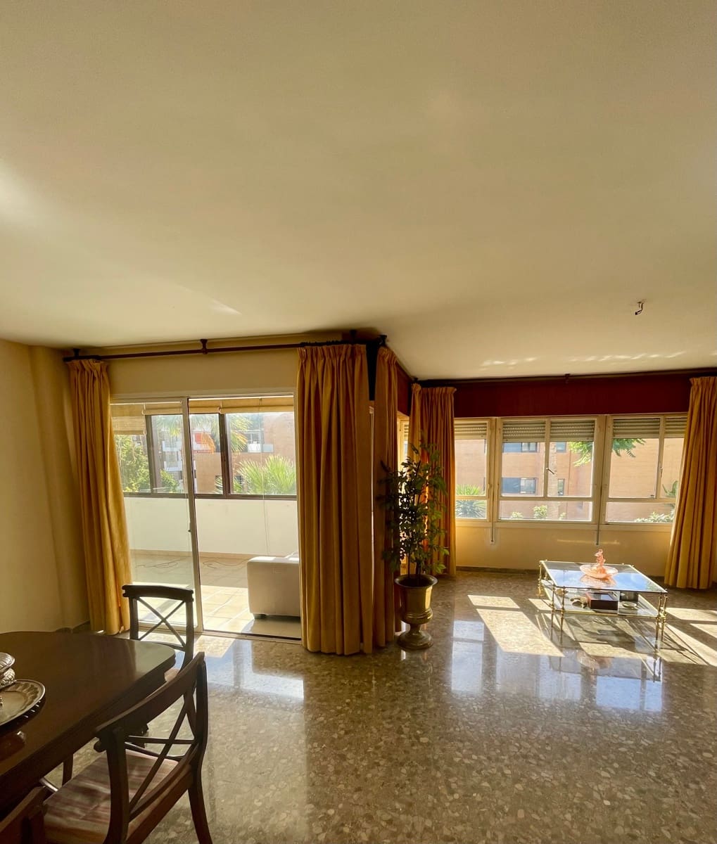 4 makuuhuone Huoneisto myytävänä paikassa Malaga kaupunki - 1 297 000 € (Ref: 9373968)