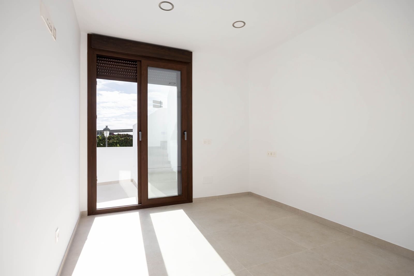 2 makuuhuone Omakotitalo myytävänä paikassa Nerja mukana uima-altaan - 529 000 € (Ref: 9375564)