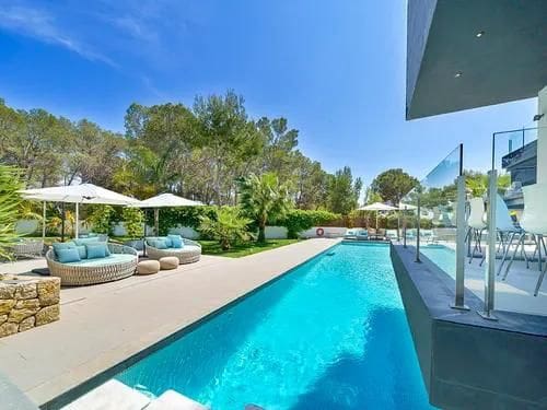 5 soveværelse Byhus til leje i Cala Vinyes / Cala Vinyas / Cala Viñas, Calvià med swimmingpool - € 16.000 (Ref: 9375565)