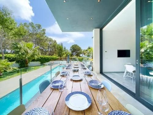 5 soveværelse Byhus til leje i Cala Vinyes / Cala Vinyas / Cala Viñas, Calvià med swimmingpool - € 16.000 (Ref: 9375565)
