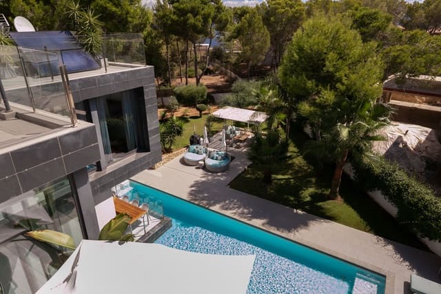 5 soveværelse Byhus til leje i Cala Vinyes / Cala Vinyas / Cala Viñas, Calvià med swimmingpool - € 16.000 (Ref: 9375565)