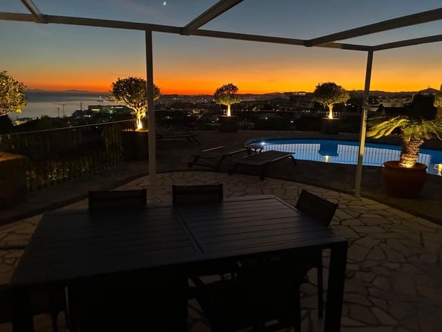 4 bedroom Villa for sale in La Capellanía - El Higuerón, Benalmádena with pool - € 2,695,000 (Ref: 9378387)