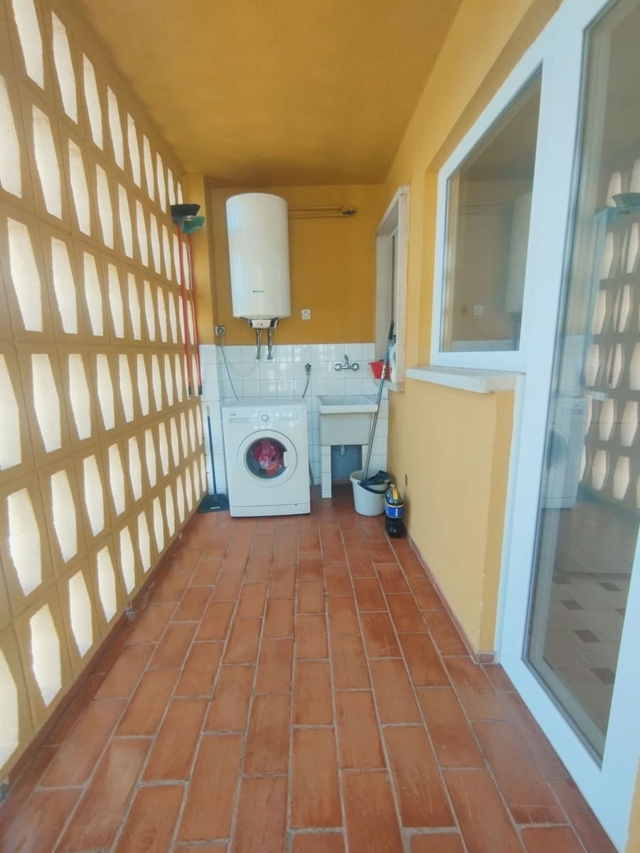 3 bedroom Apartment for rent in Fuengirola - € 1,600 (Ref: 9379733)