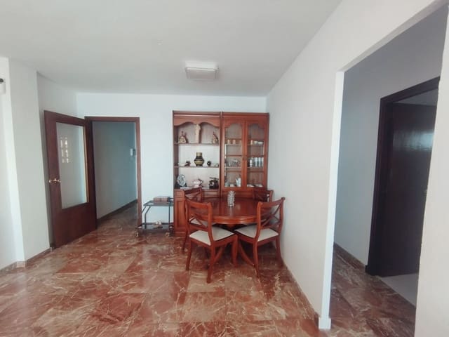 3 bedroom Apartment for rent in Fuengirola - € 1,600 (Ref: 9379733)