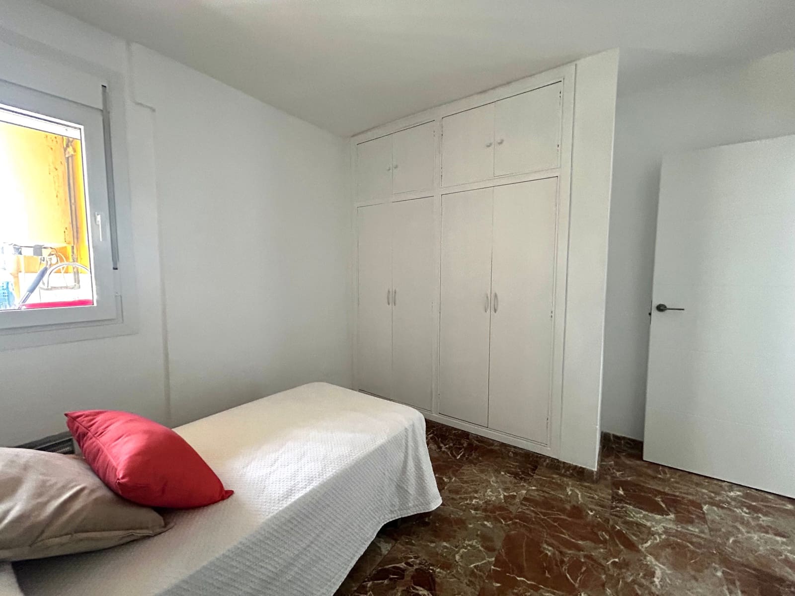 3 quarto Apartamento para arrendar em Fuengirola com piscina garagem - 2 500 € (Ref: 9379733)