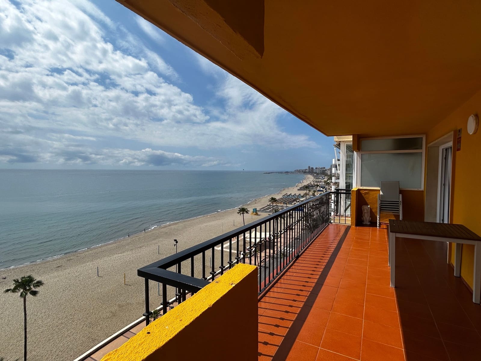 3 quarto Apartamento para arrendar em Fuengirola com piscina garagem - 2 500 € (Ref: 9379733)