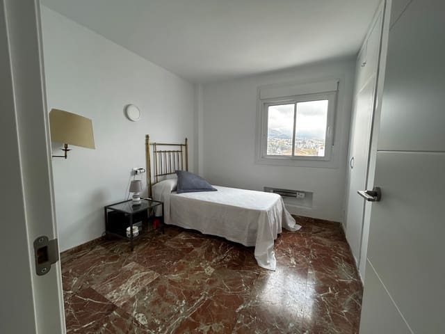 3 soveværelse Lejlighed til leje i Playa de los Boliches, Fuengirola med swimmingpool garage - € 2.300 (Ref: 9379733)
