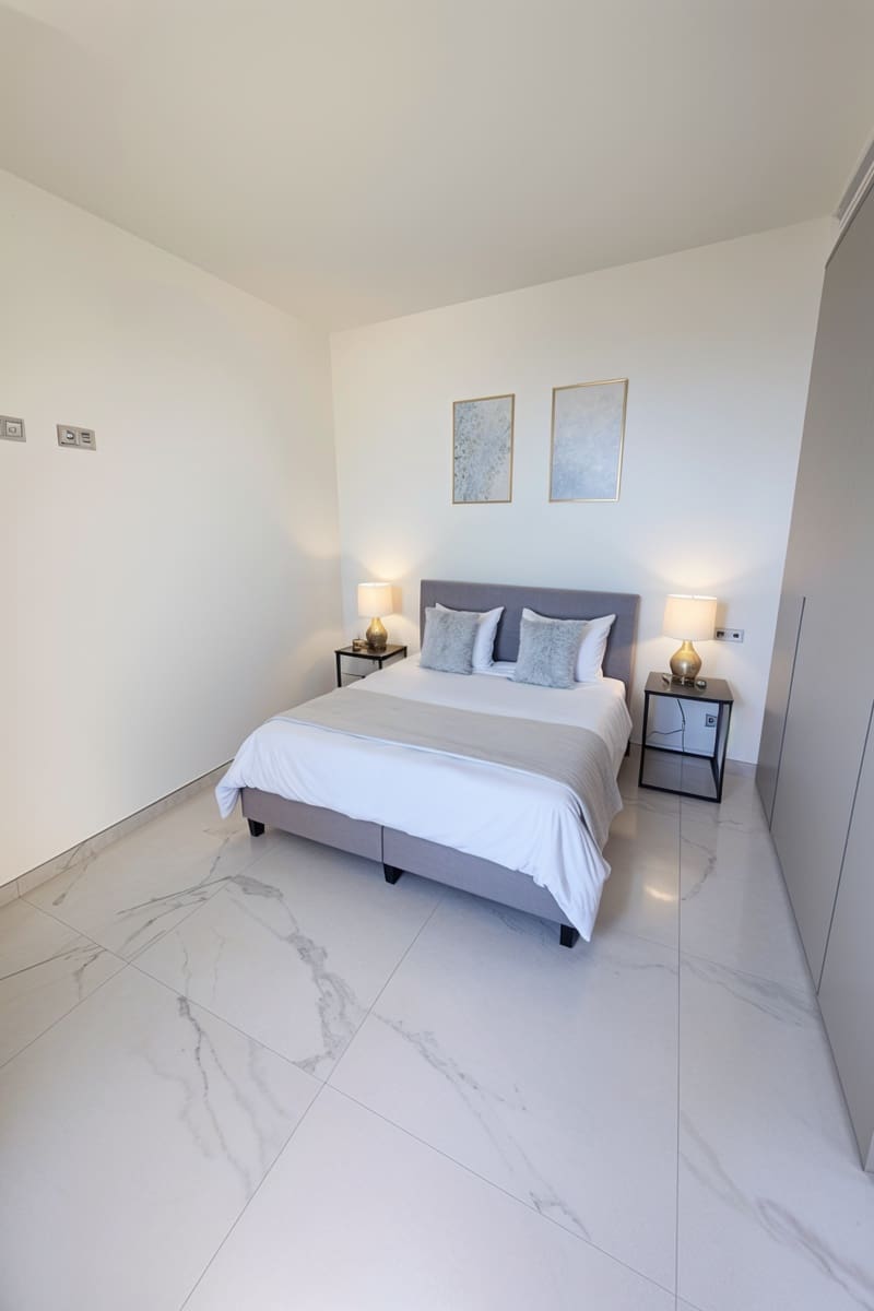 Apartamento de 3 habitaciones en Fuengirola en venta con piscina - 949.000 € (Ref: 9379936)