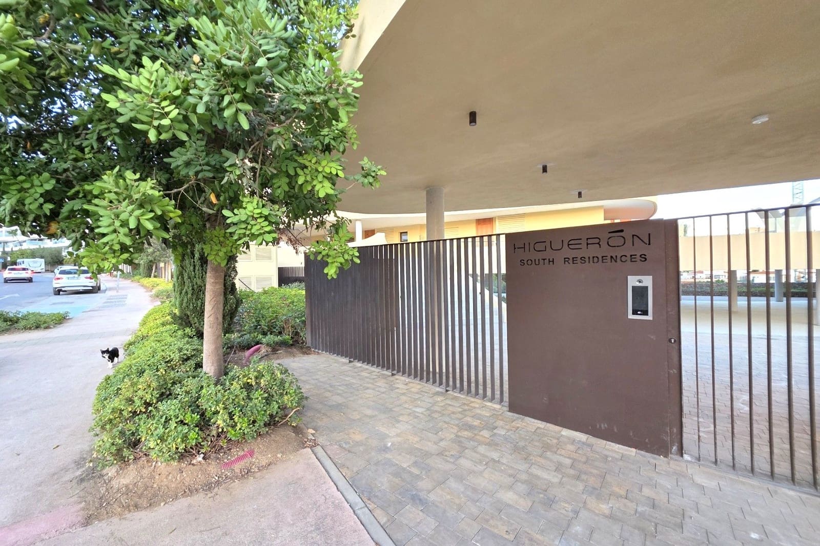 Apartamento de 3 habitaciones en Fuengirola en venta con piscina - 949.000 € (Ref: 9379936)